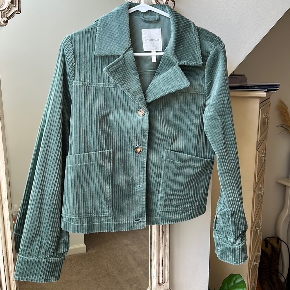 NEW Avec Les Filles cropped Jacket